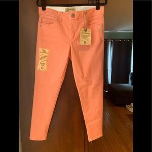 Democracy AB technology booty lift nwt